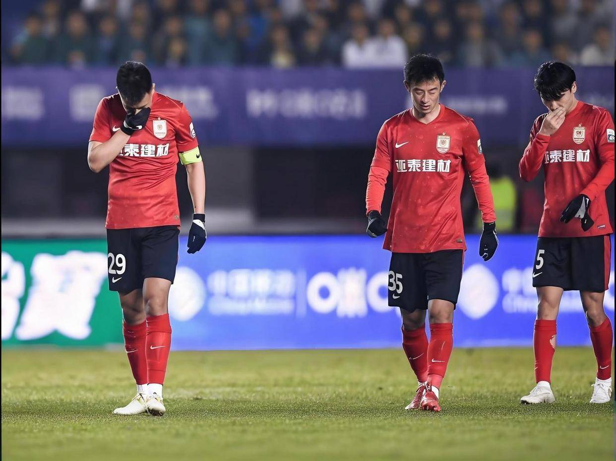 爱游戏体育sports-关于今晨马赛调整名单以备中超,单刀错失环节打磨,引发热议,球队文化再被提及的信息-爱游戏体育sports